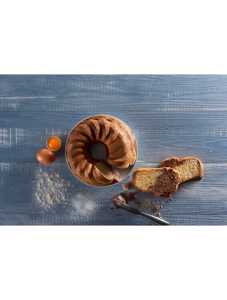 Lurch Germany Flexiform Deep Silicone Gugelhupf Pan | Bundt Cake Mold | Round Baking Pan | Made Of 100% BPA-free Platinum Silicone | Ø 8.7x 4.7 Brown - BQI1GYANC